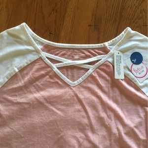Flirtitude NWT 3/4 sleeve juniors tee, size Medium.